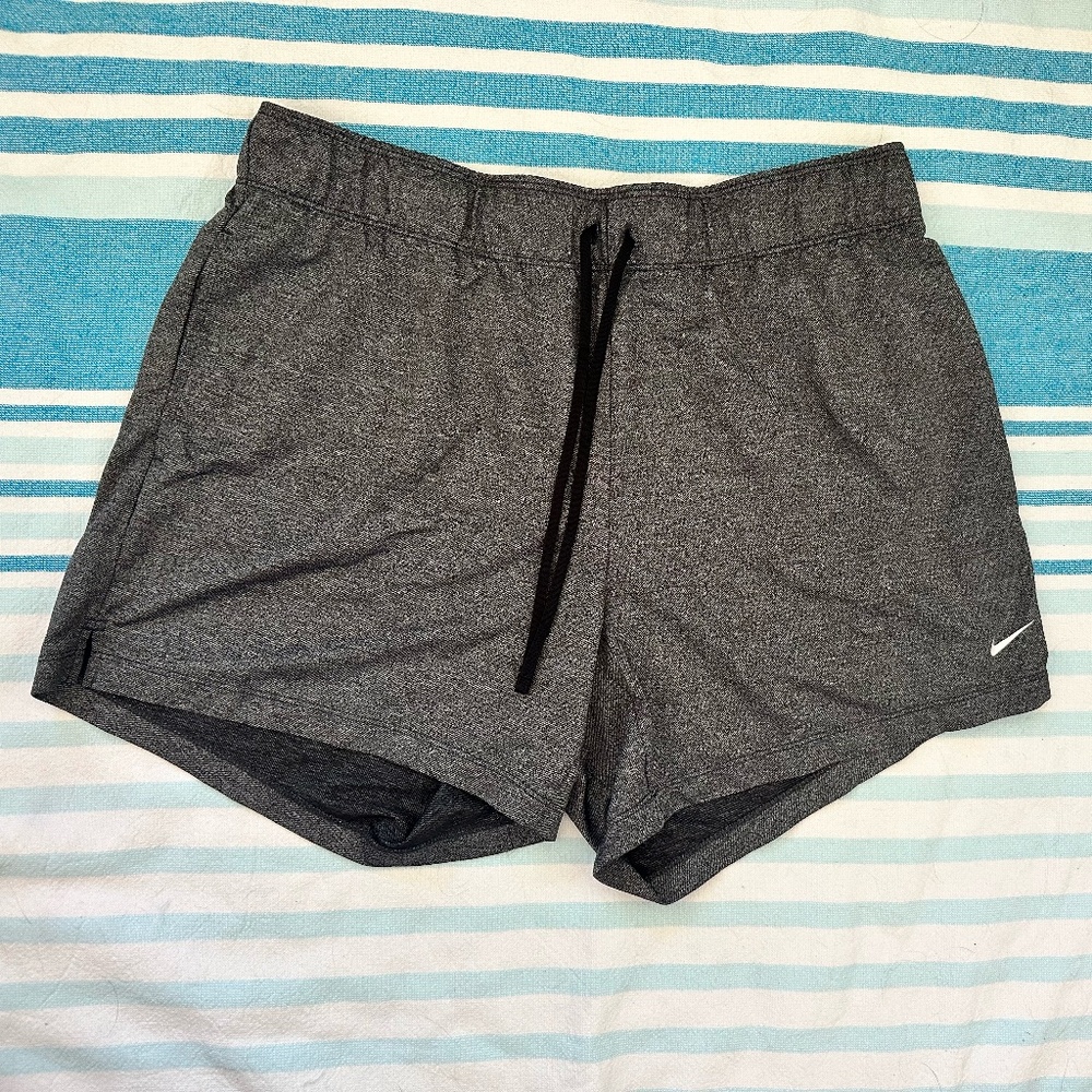 NIKE Athletic Shorts with Pockets
